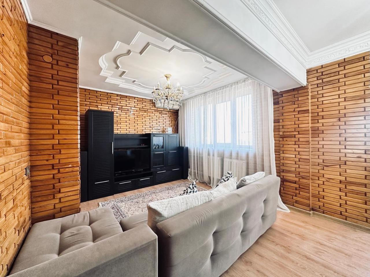 3 Ком Квартира На Абая Сейфуллина Almaty Eksteriør bilde